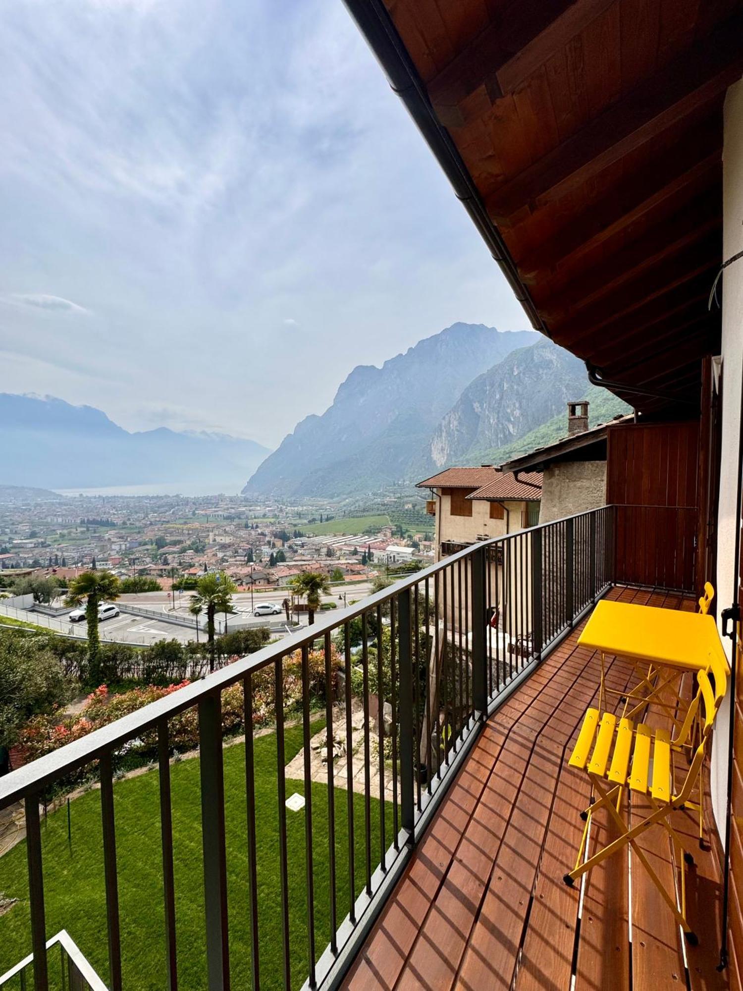 Appartamento Eco Garda Hill Tenno Esterno foto