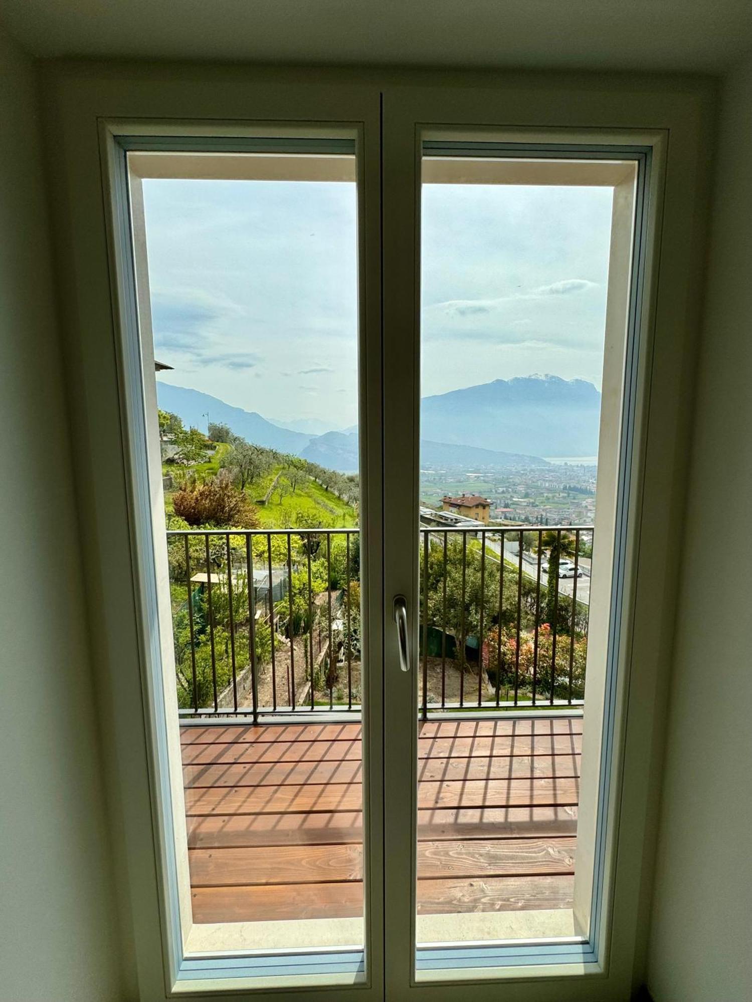 Appartamento Eco Garda Hill Tenno Esterno foto