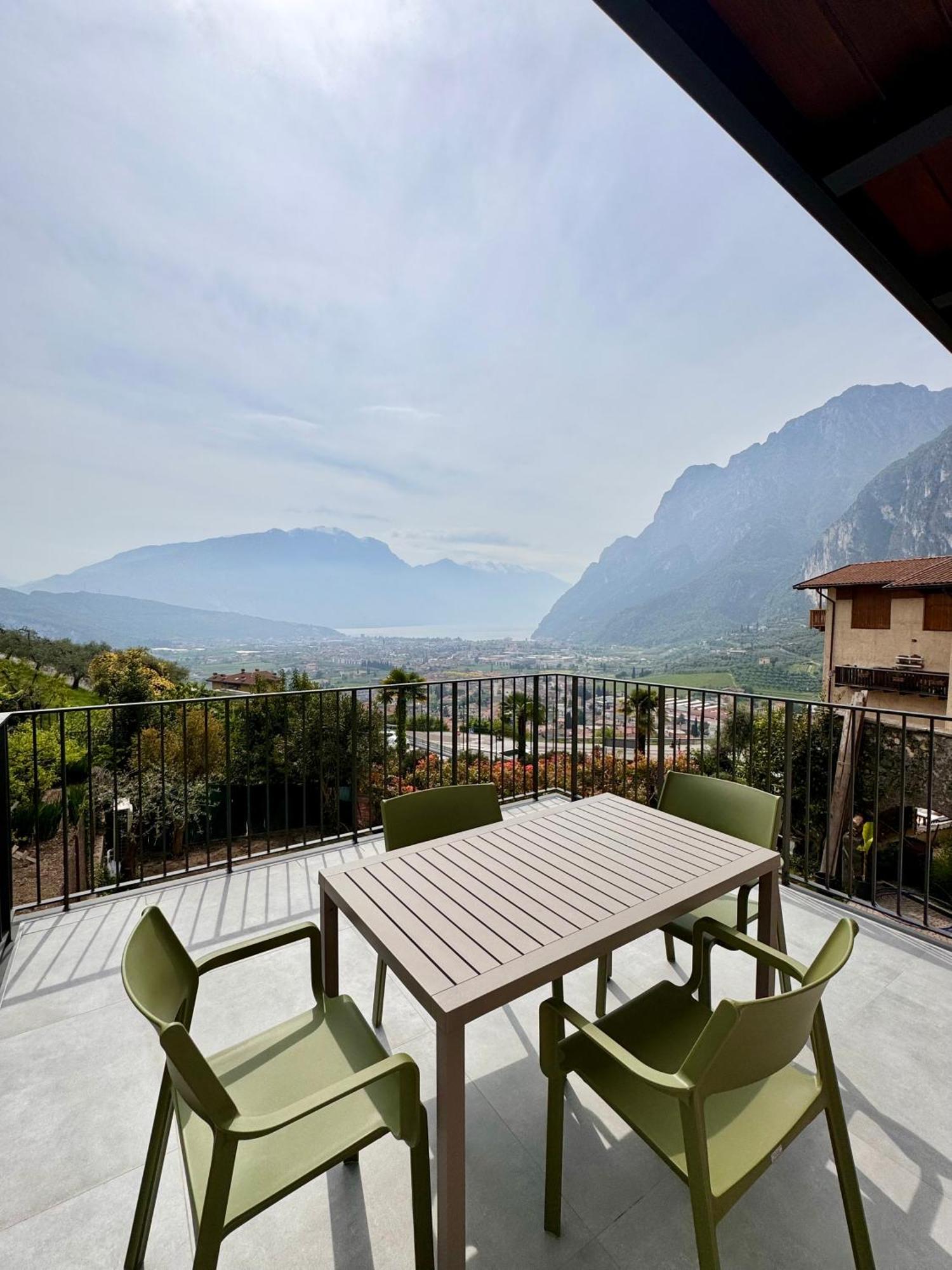 Appartamento Eco Garda Hill Tenno Esterno foto